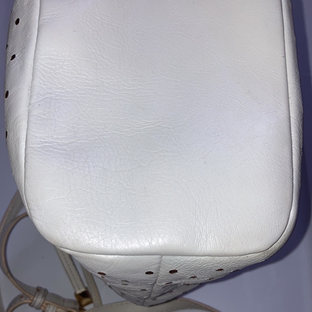 Barneys  New York Crossbody Leather Bucket Bag - Picture 7 of 9
